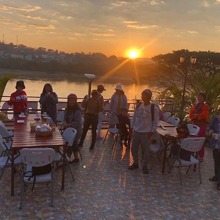 Day Waterfront Hotel Chiang Khong Eksteriør bilde