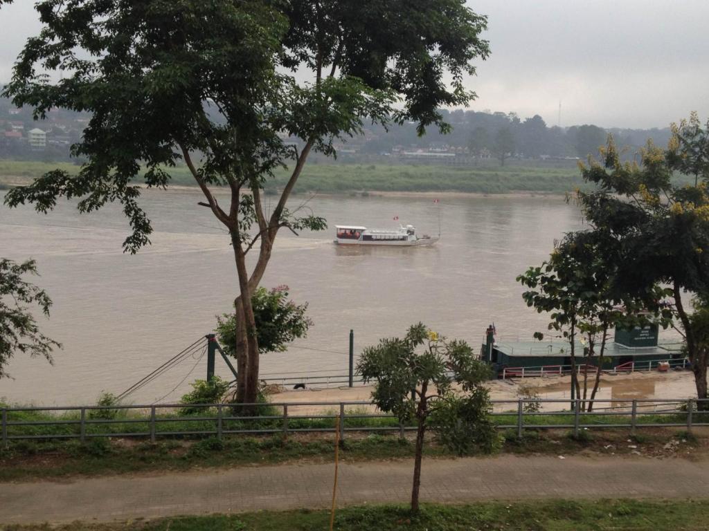 Day Waterfront Hotel Chiang Khong Eksteriør bilde