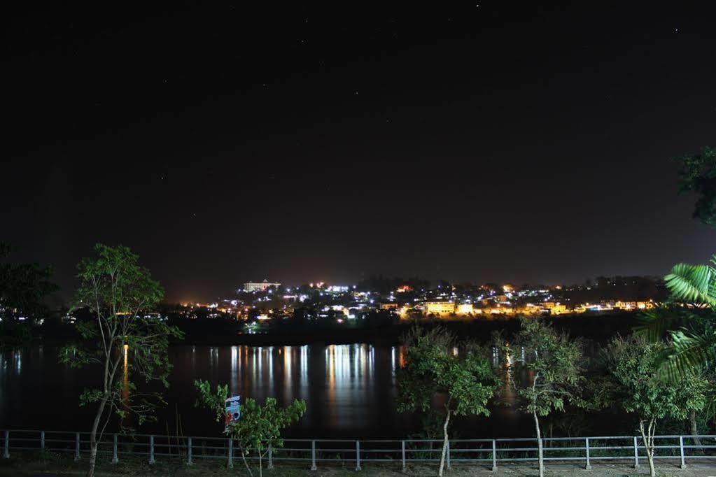 Day Waterfront Hotel Chiang Khong Eksteriør bilde
