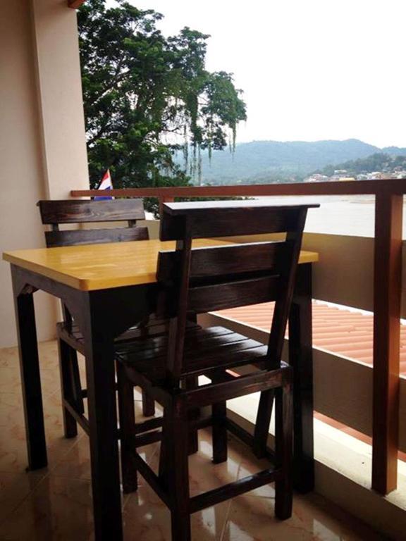 Day Waterfront Hotel Chiang Khong Eksteriør bilde