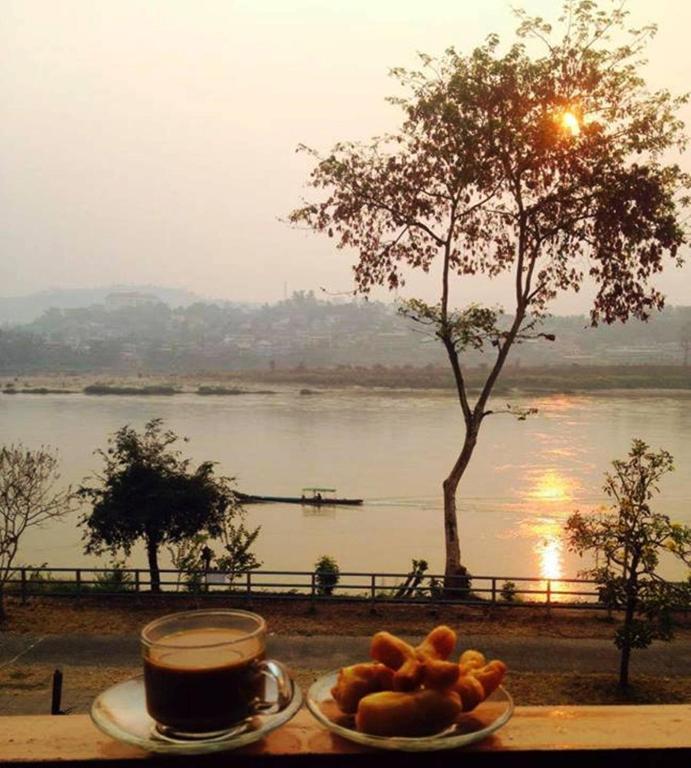 Day Waterfront Hotel Chiang Khong Eksteriør bilde
